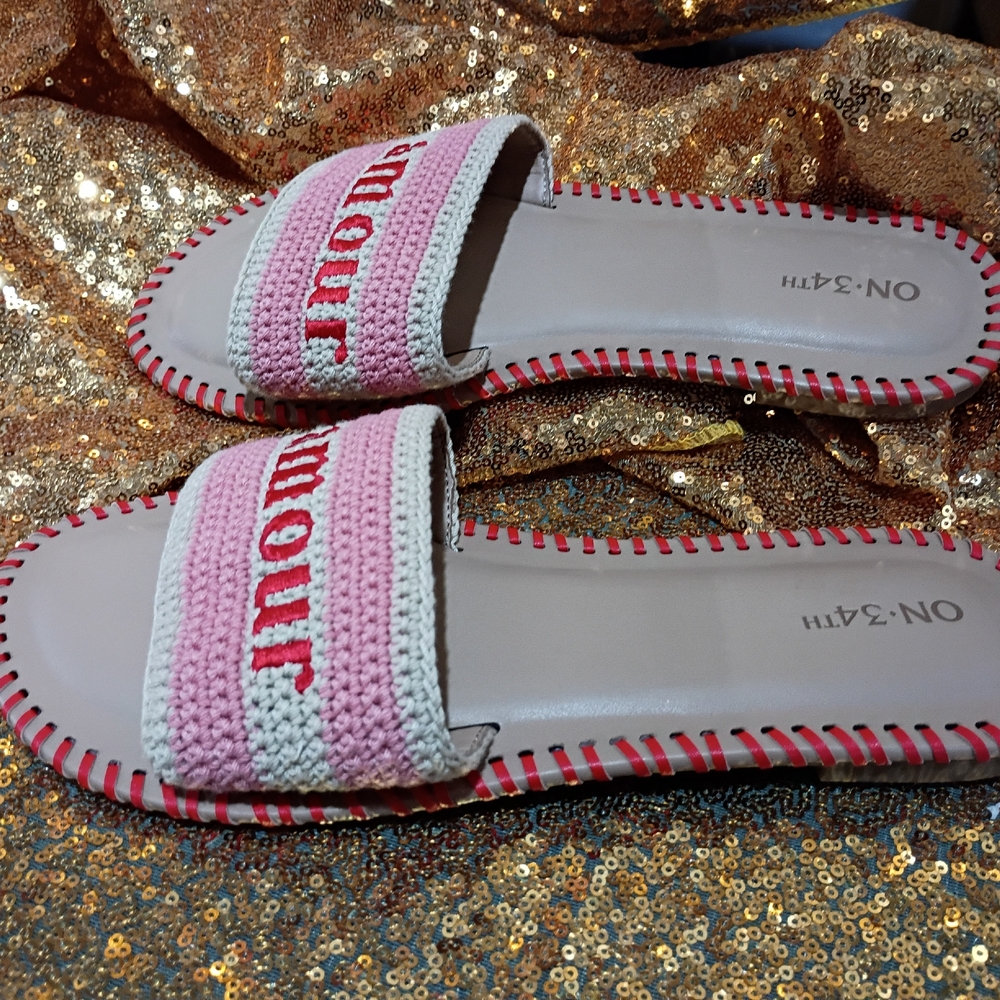 Chic Pink and White Women's Slide Sandals